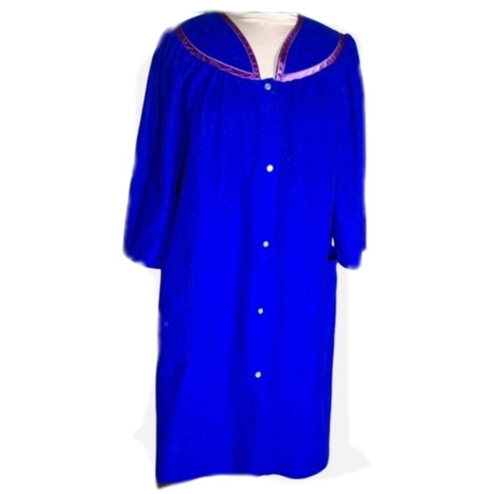 Vintage Adonna Old Lady Housecoat Or Robe Or Great Gag Gift